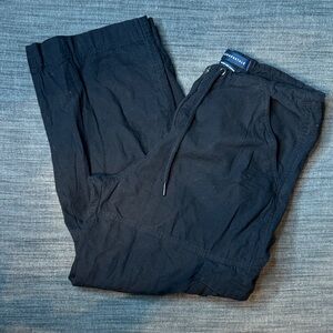 Black Aeropostale Wide Leg Cargo Pants